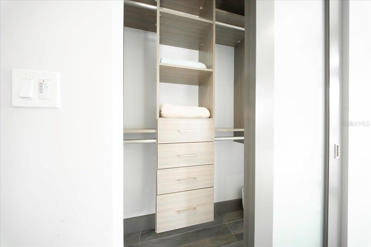 W7882338 Property Photo