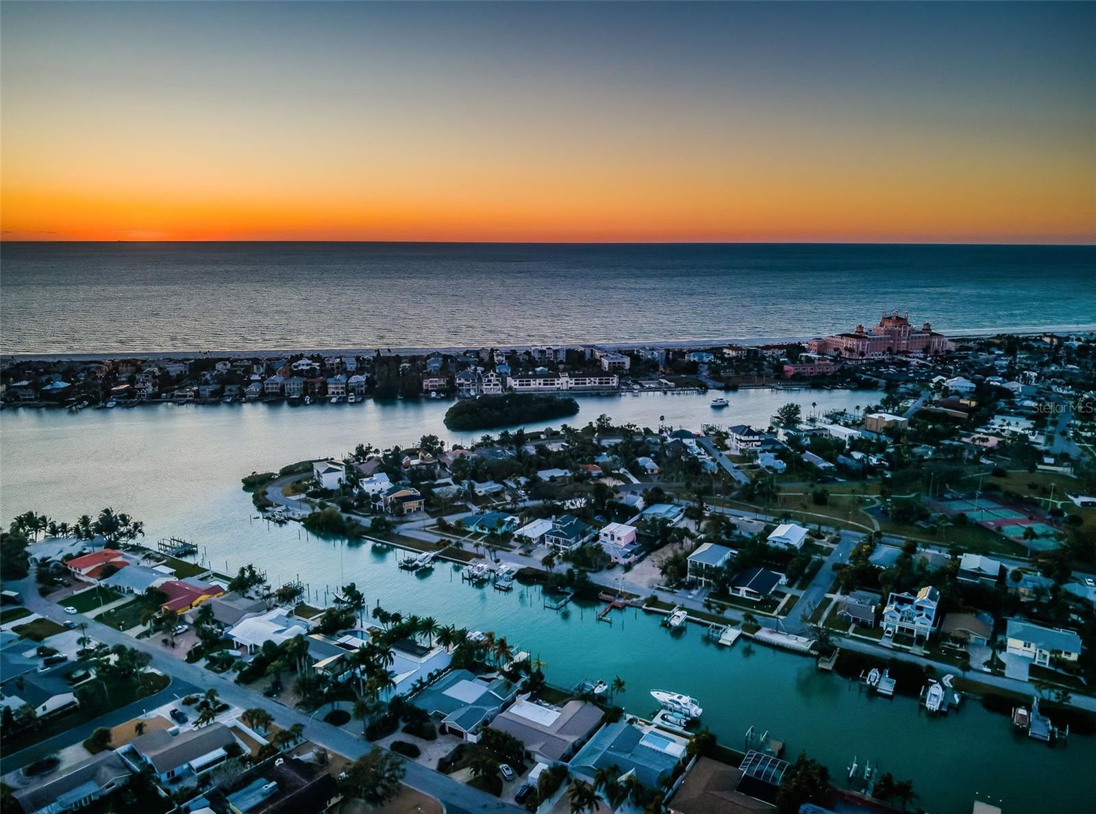 2910 ALTON DR, ST PETE BEACH, FL, 33706