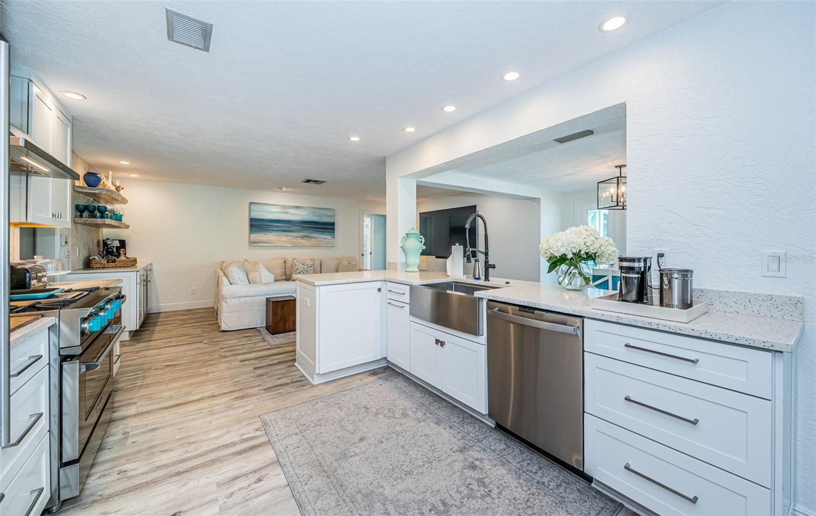 2910 ALTON DR, ST PETE BEACH, FL, 33706