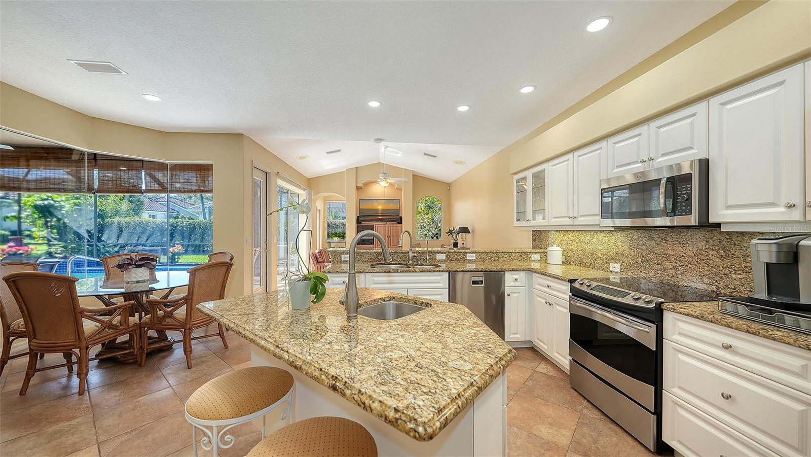 8544 PARK SHORE LN, SARASOTA, FL, 34238