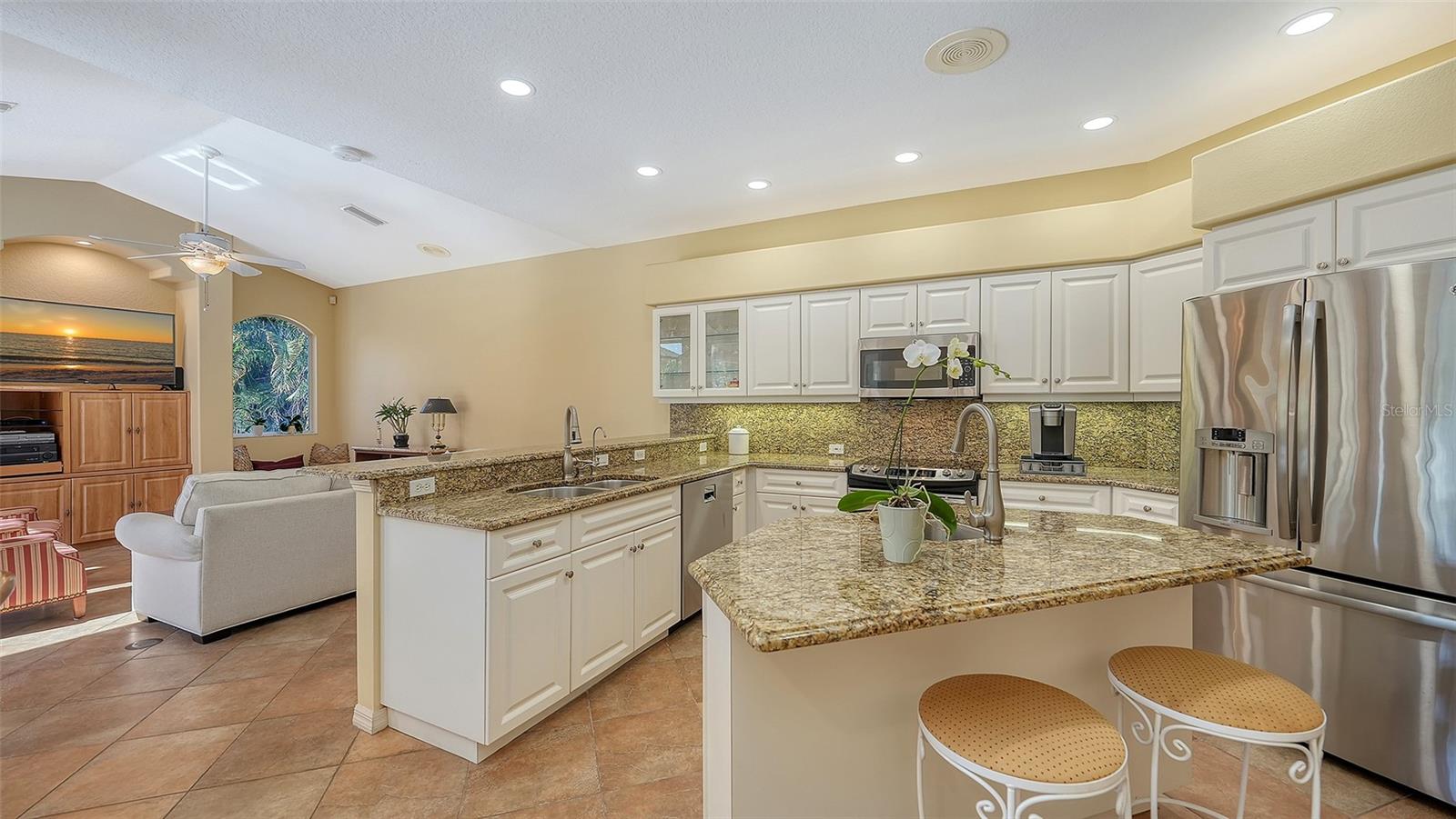 8544 PARK SHORE LN, SARASOTA, FL, 34238