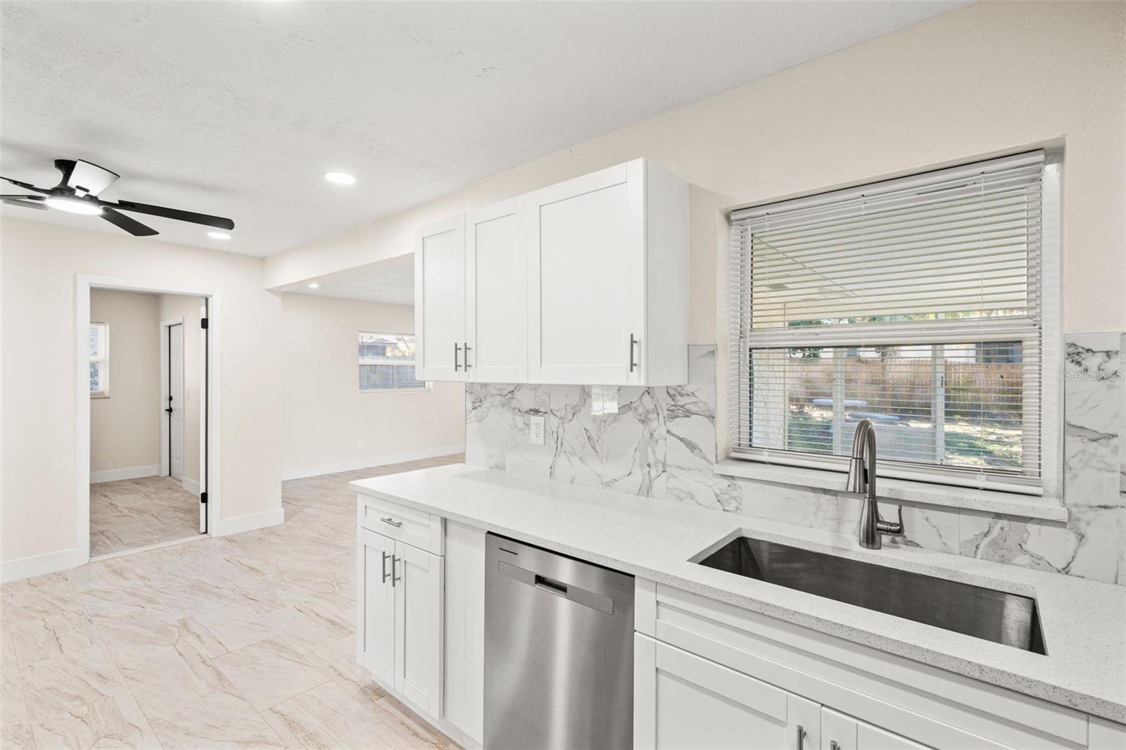 815 SHANGRI LA DR, SEFFNER, FL, 33584