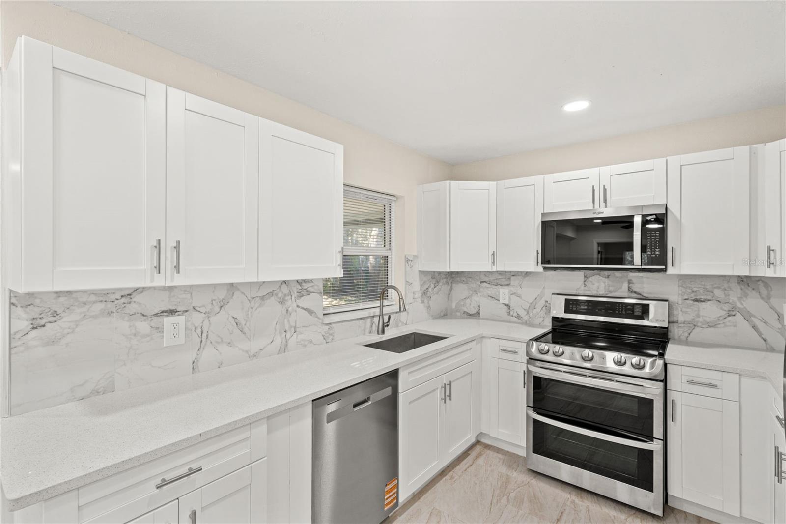 815 SHANGRI LA DR, SEFFNER, FL, 33584