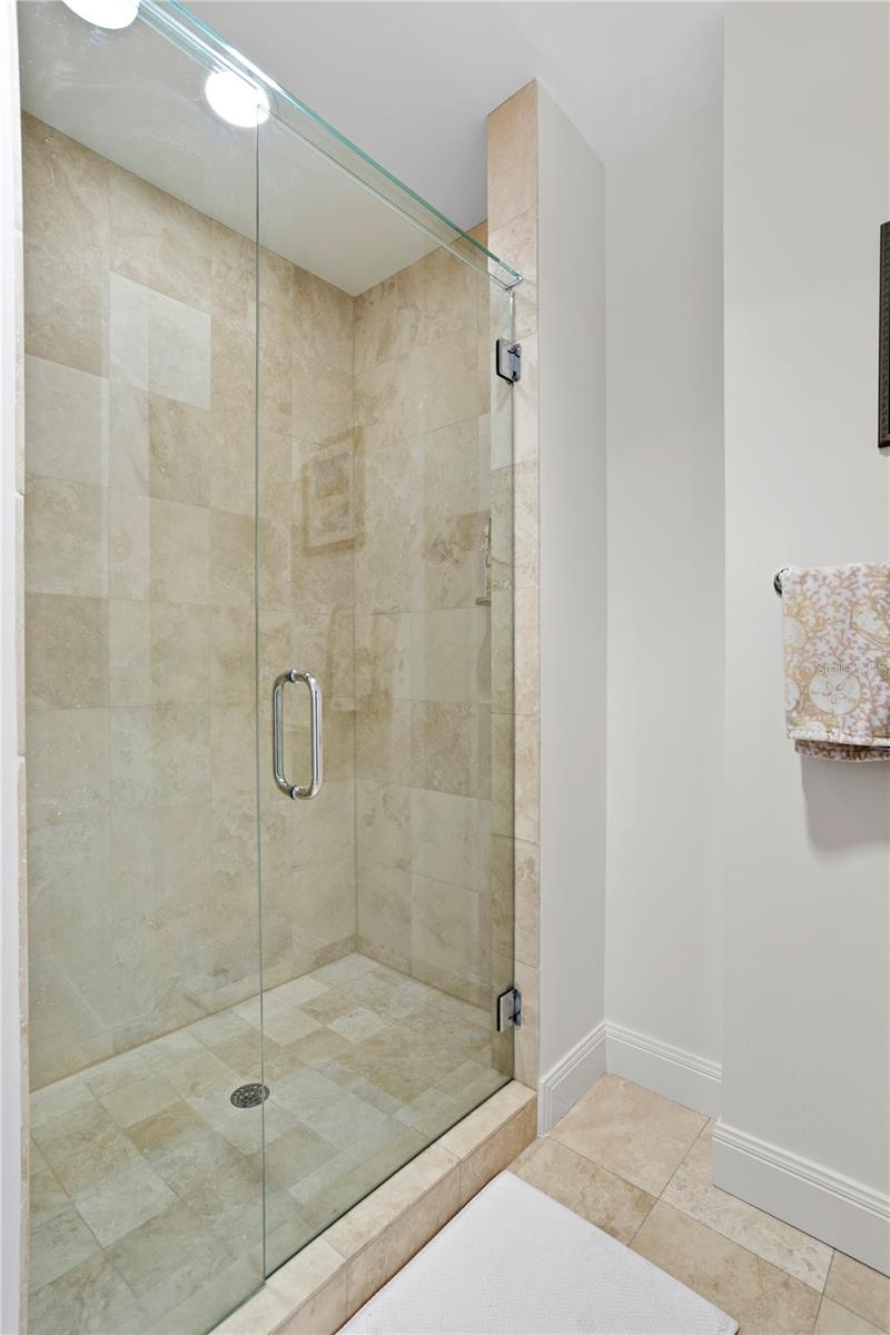 TB8467814 Property Photo