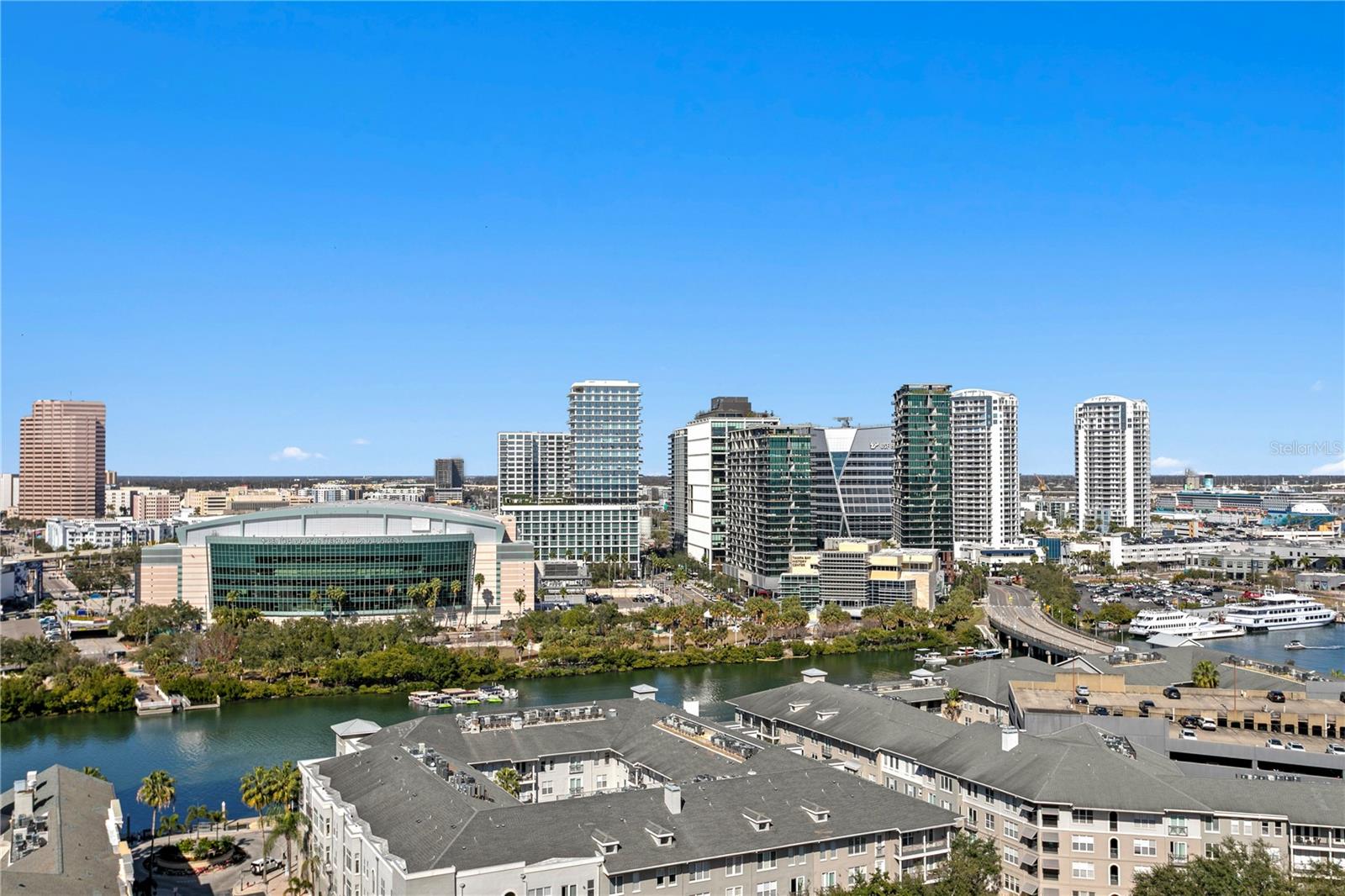 TB8467814 Property Photo