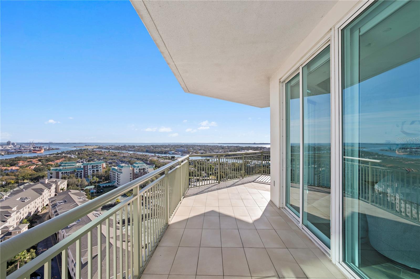 TB8467814 Property Photo