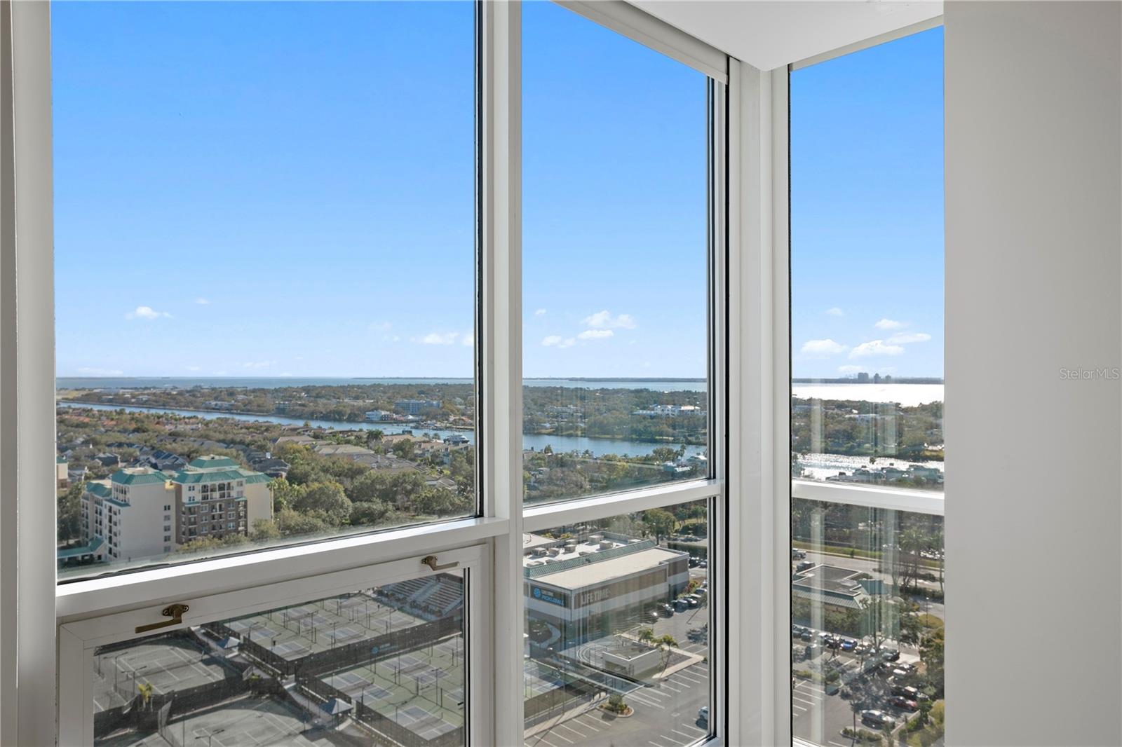 TB8467814 Property Photo