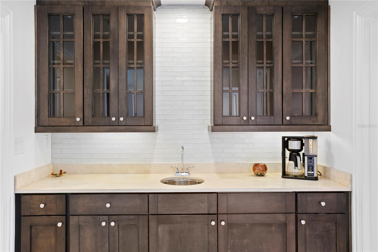 TB8467814 Property Photo