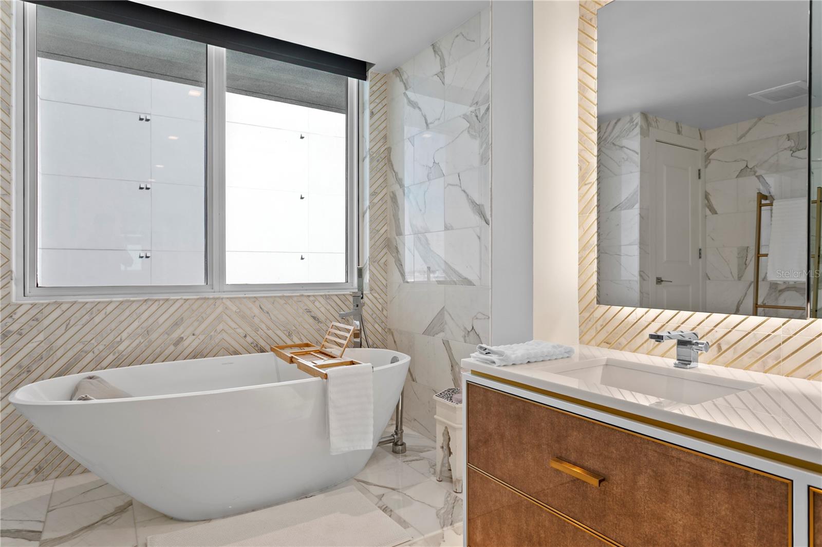 TB8467814 Property Photo