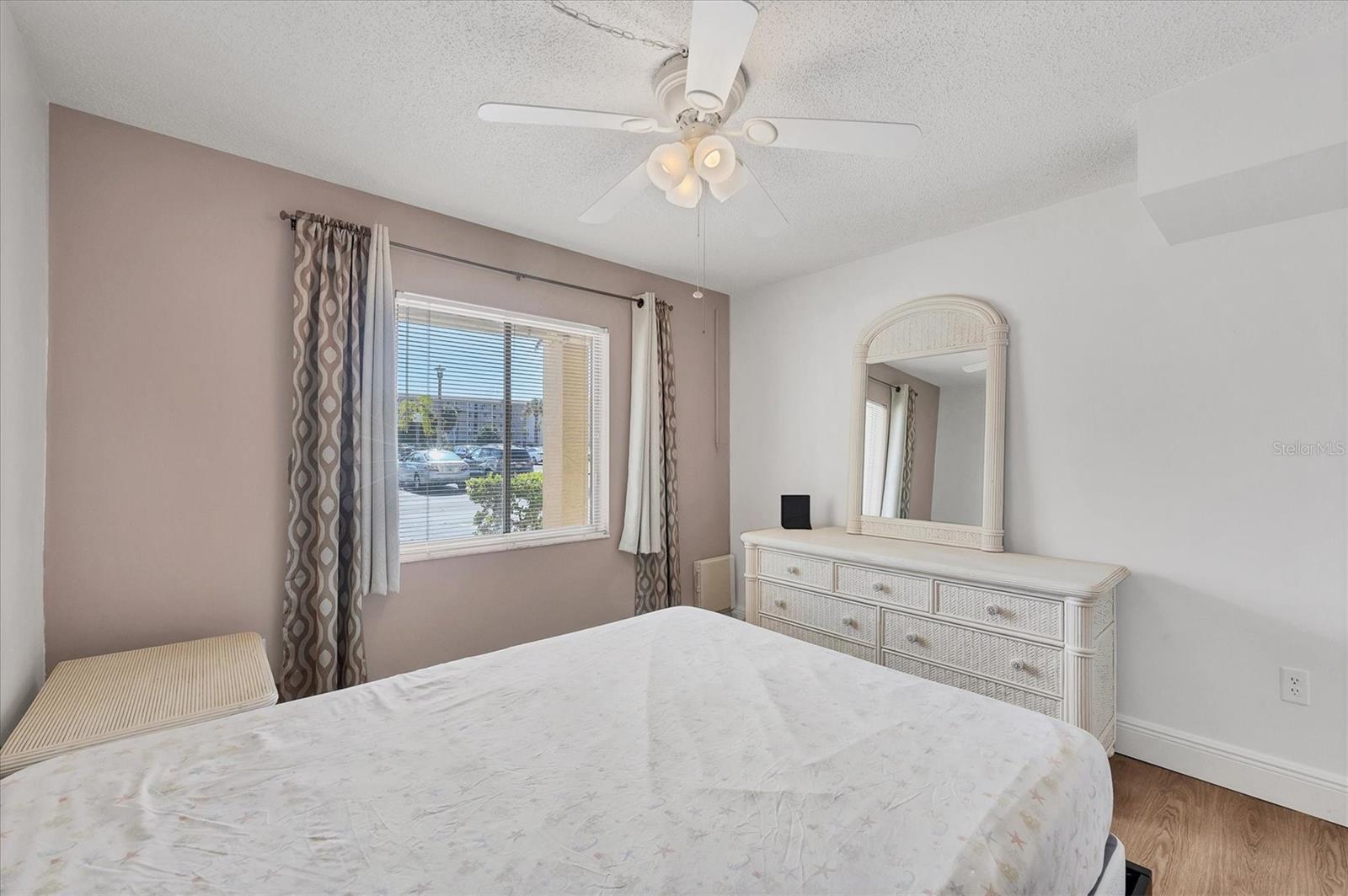 A4679503 Property Photo