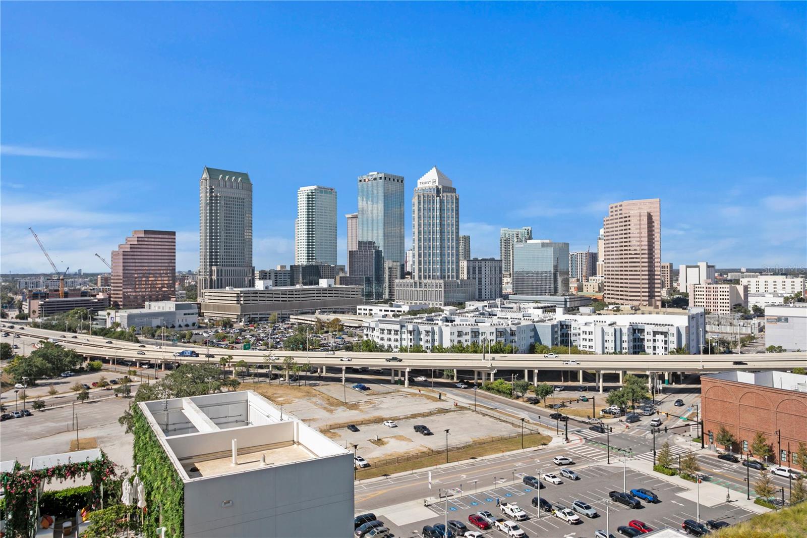 TB8467824 Property Photo