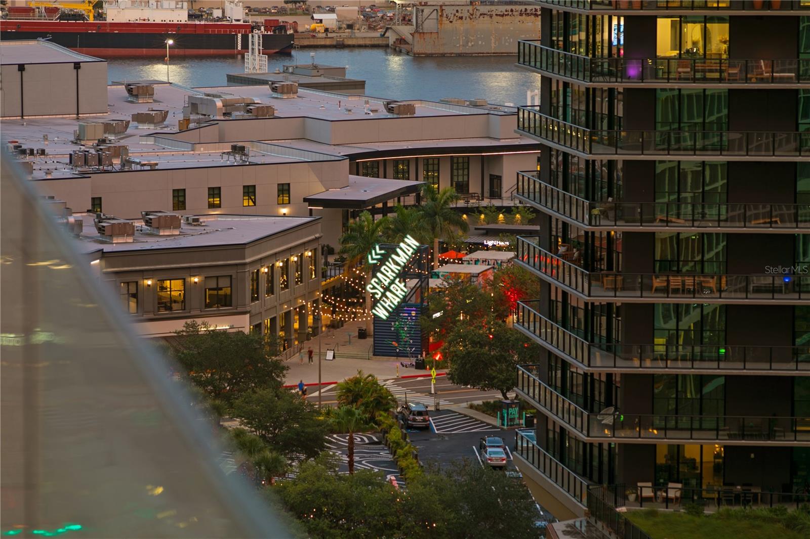 TB8467824 Property Photo