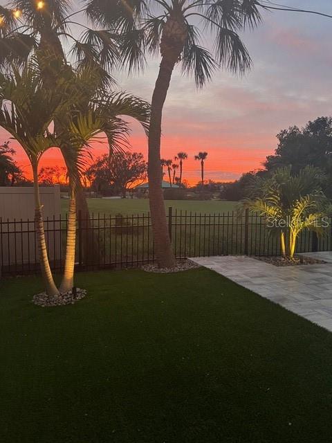 TB8467834 Property Photo