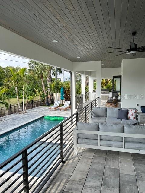 TB8467834 Property Photo