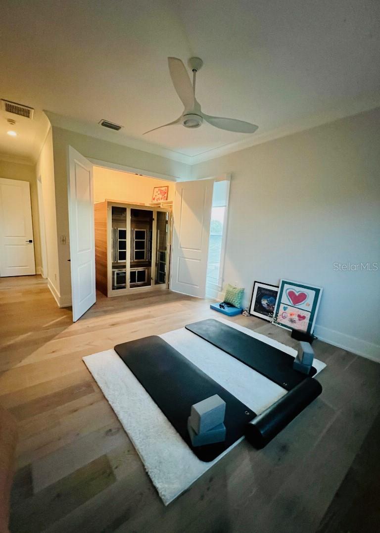 TB8467834 Property Photo