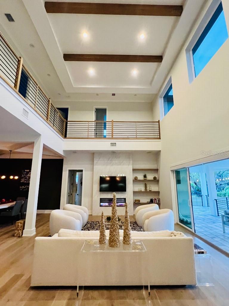 TB8467834 Property Photo