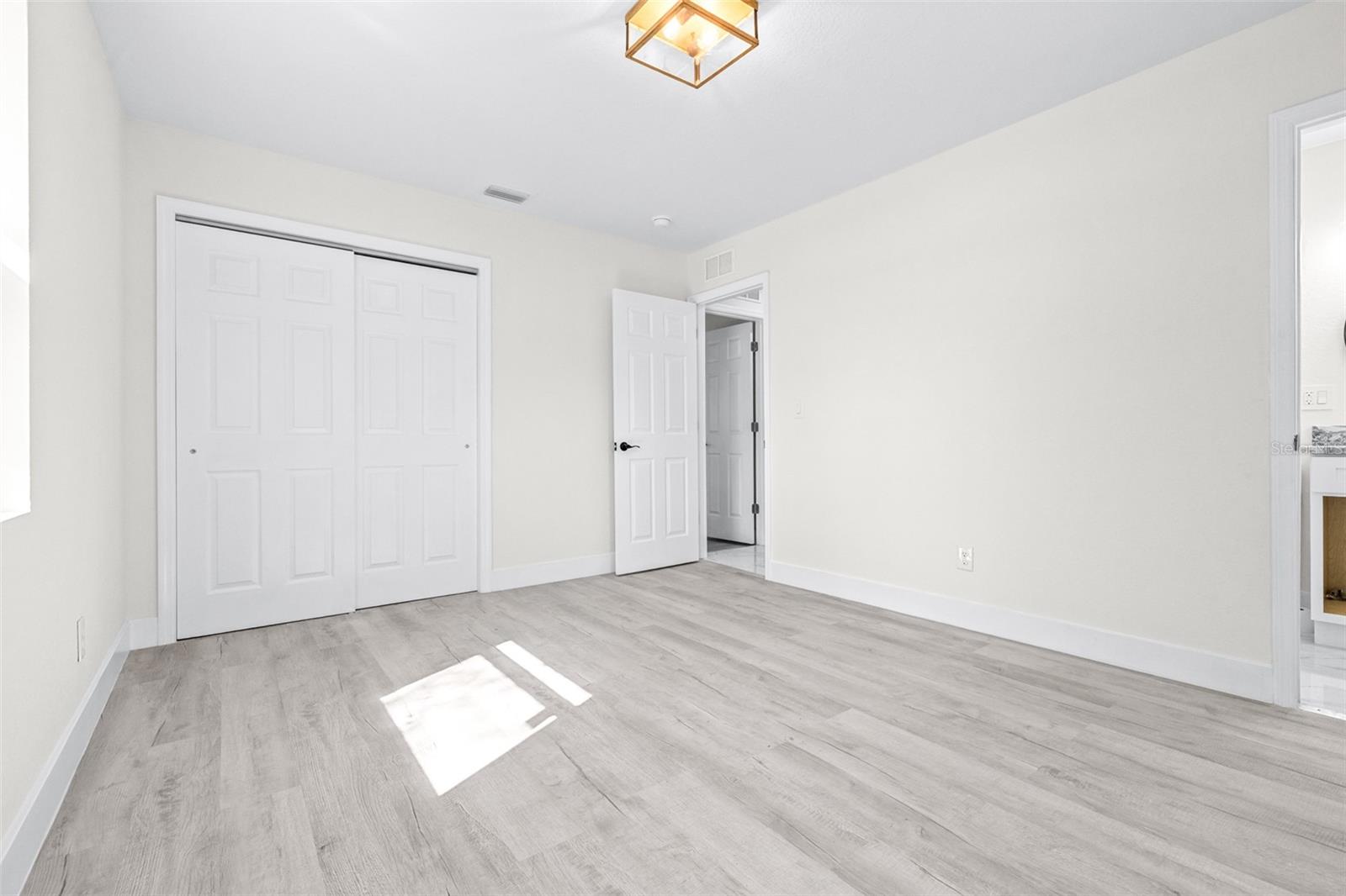 TB8467858 Property Photo