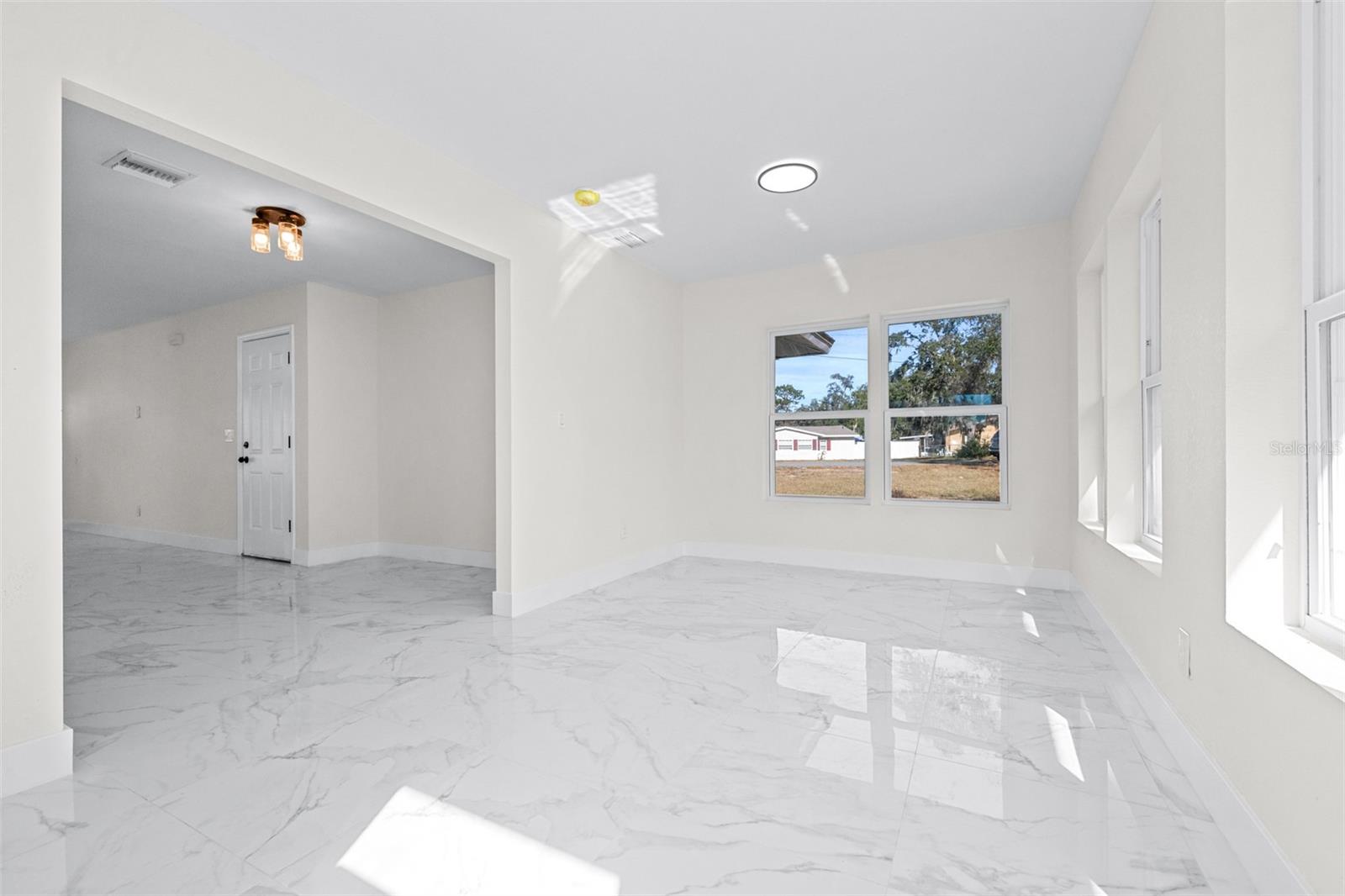 TB8467858 Property Photo