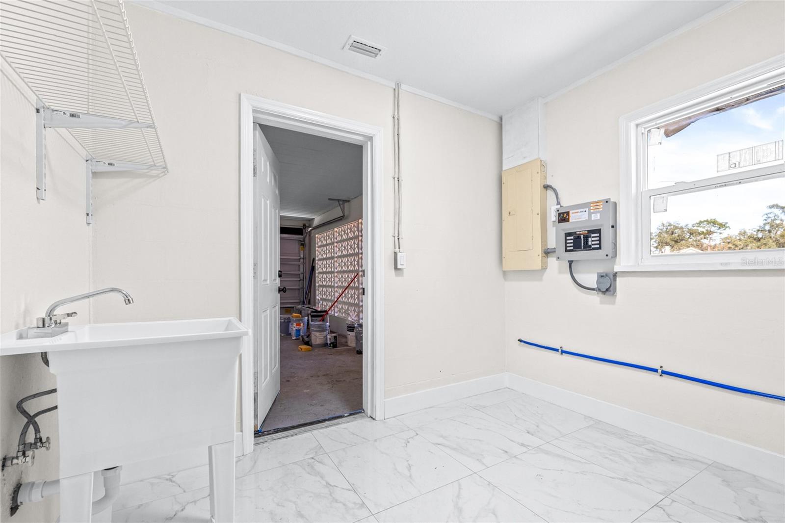 TB8467858 Property Photo