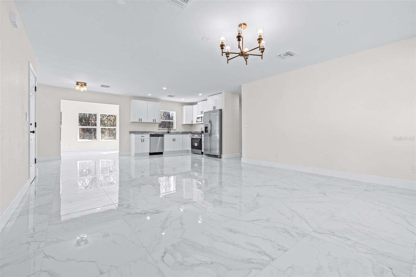 TB8467858 Property Photo