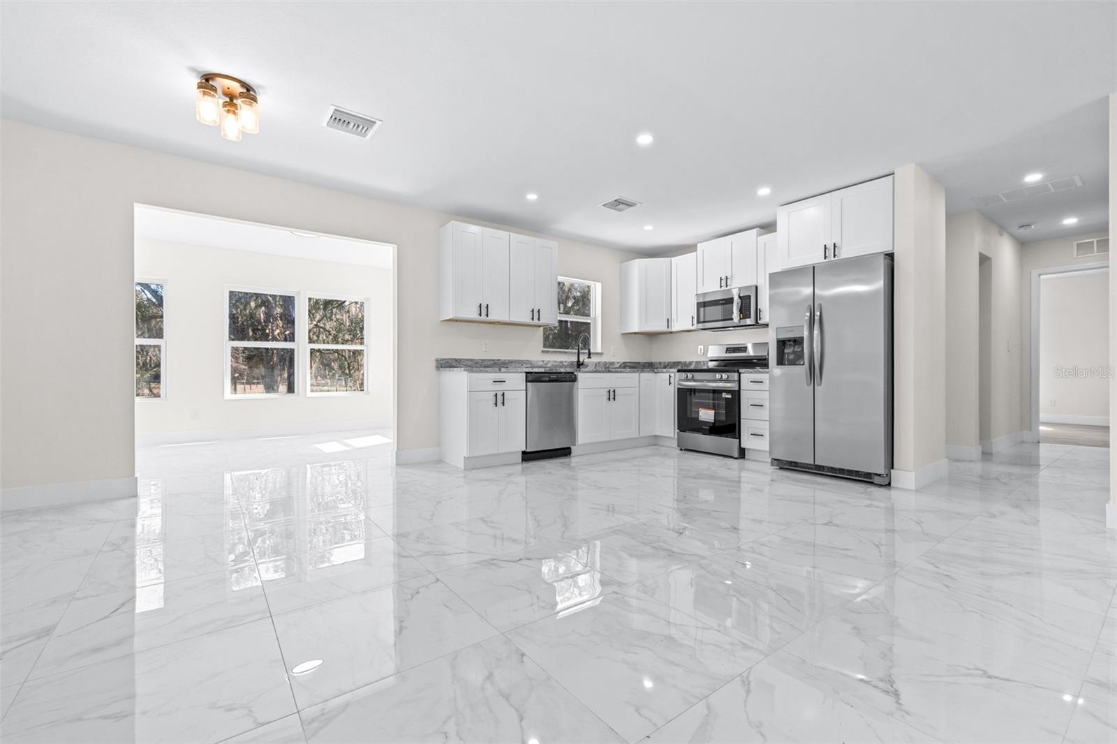 TB8467858 Property Photo