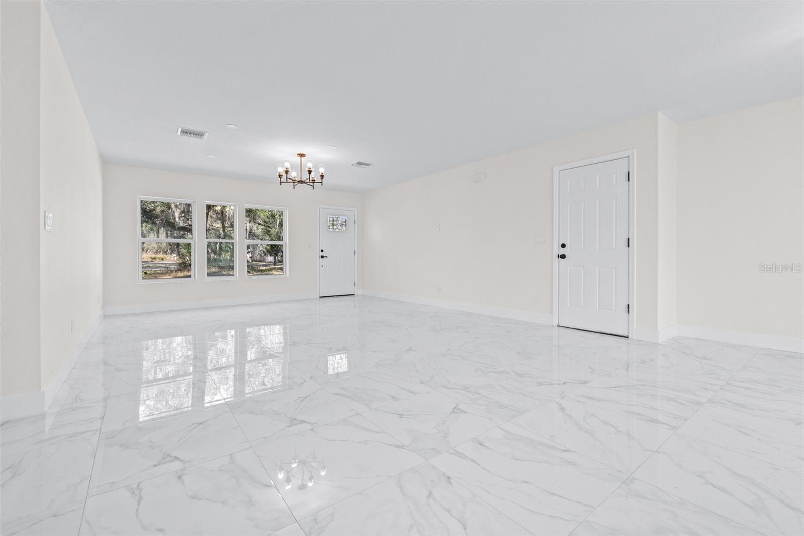 TB8467858 Property Photo