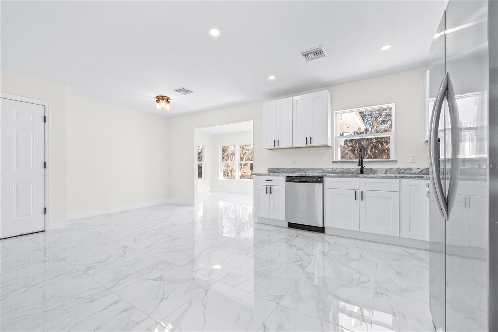 TB8467858 Property Photo