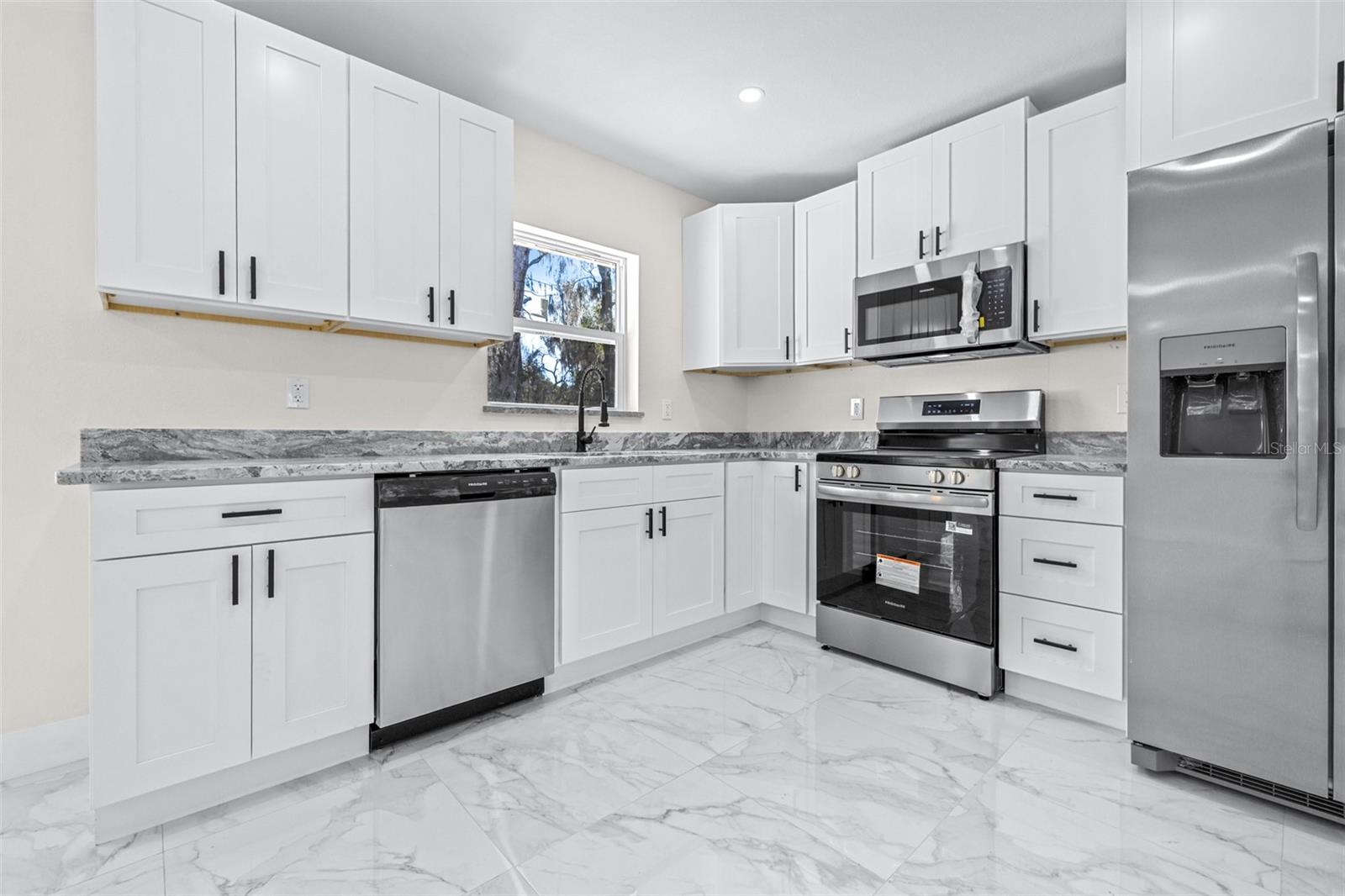 TB8467858 Property Photo