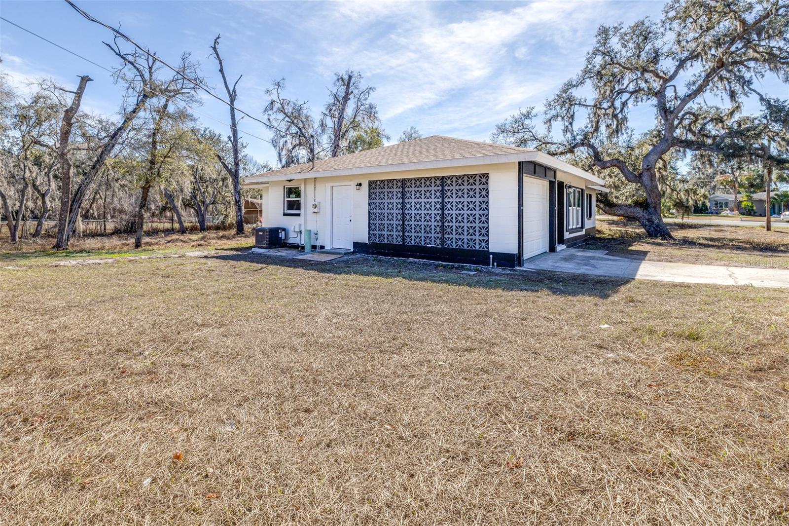 TB8467858 Property Photo