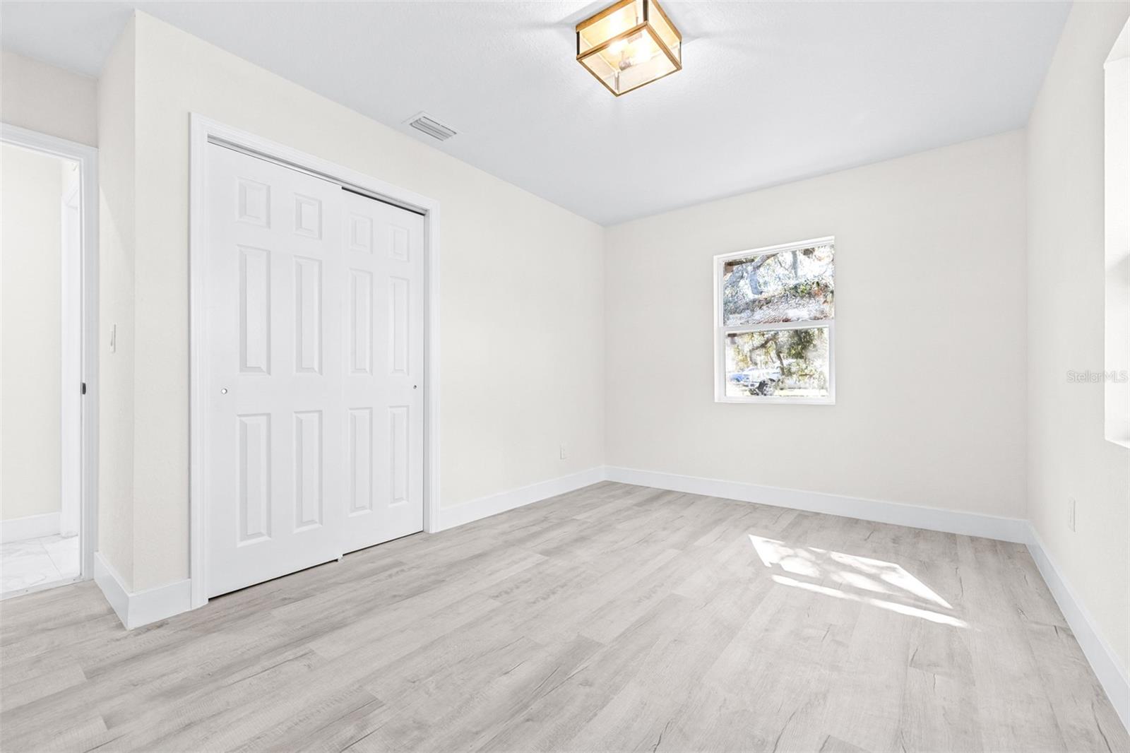 TB8467858 Property Photo