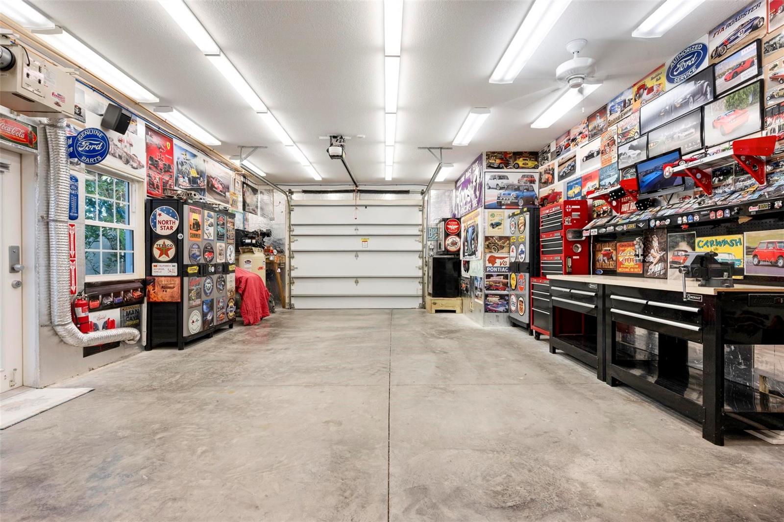 TB8467871 Property Photo