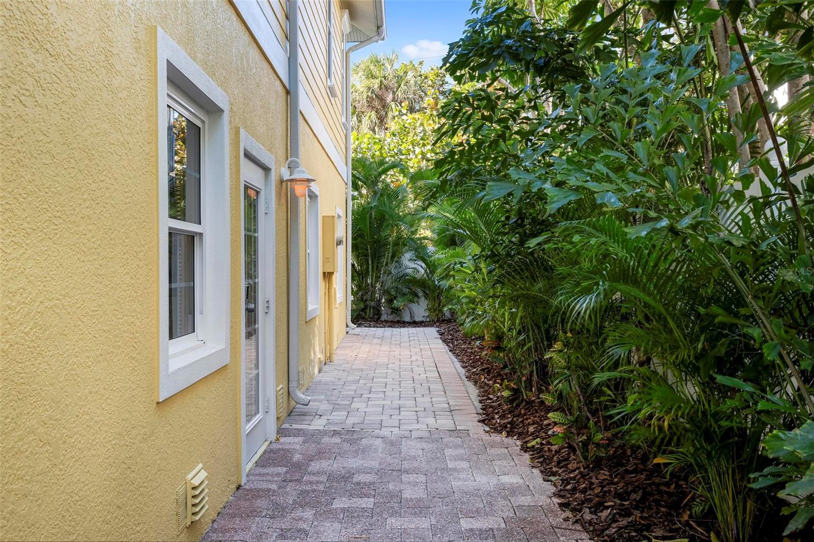 TB8467871 Property Photo