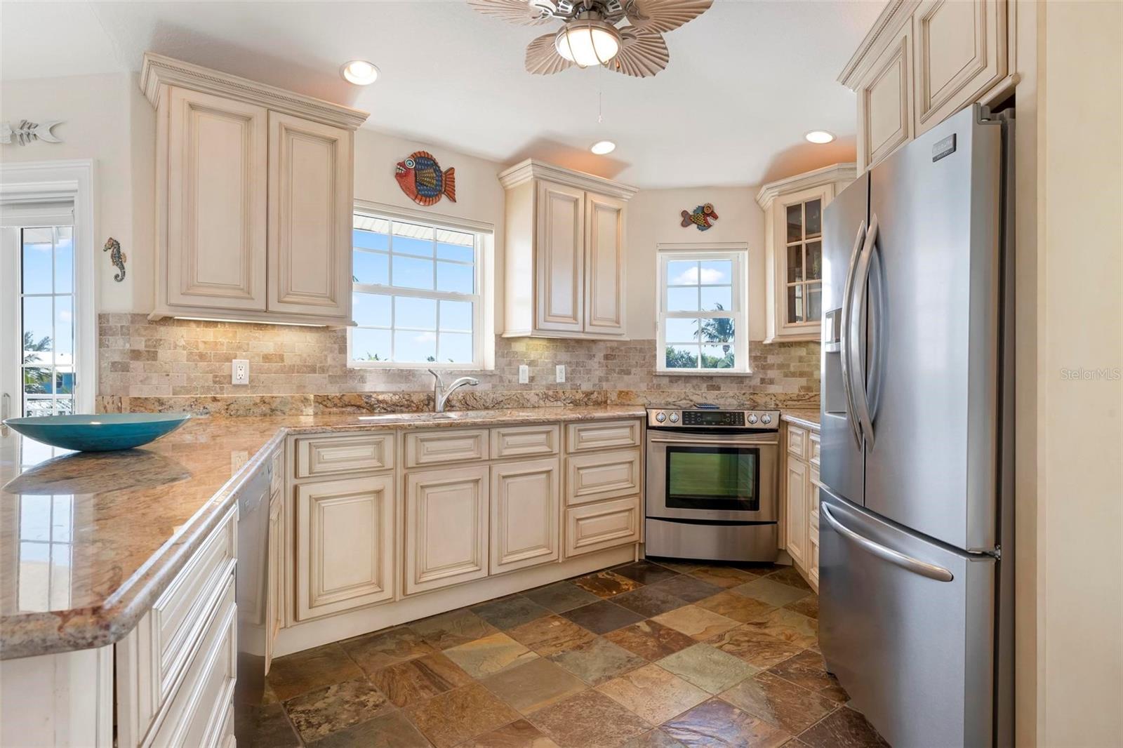 TB8467871 Property Photo