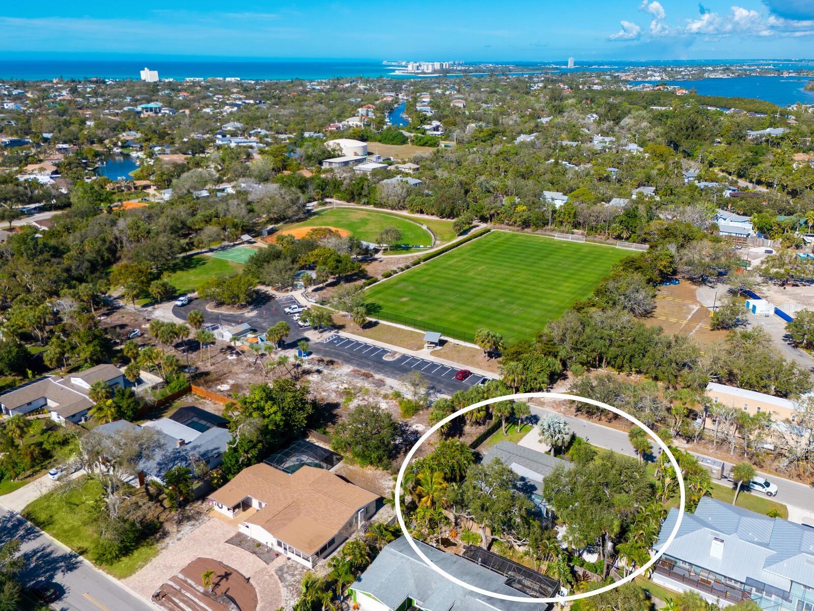 1002 GLEBE LN, SARASOTA, FL, 34242