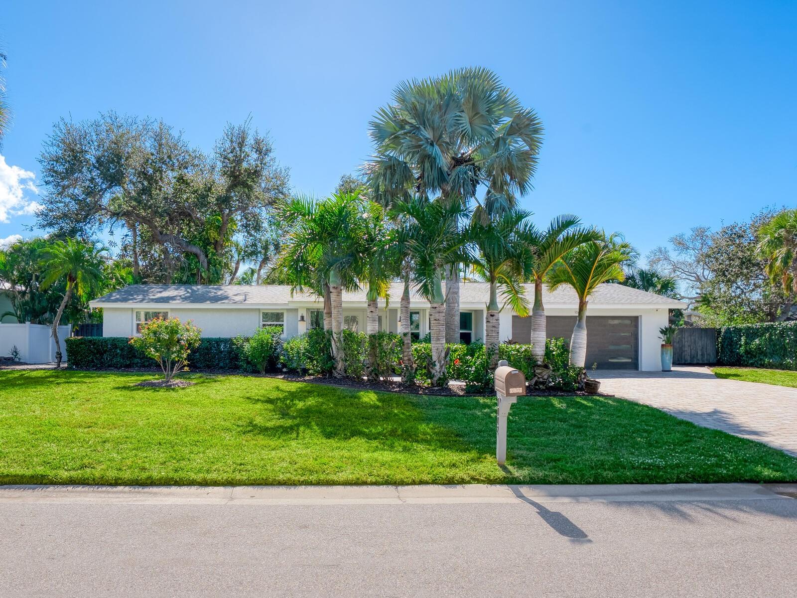 1002 GLEBE LN, SARASOTA, FL, 34242