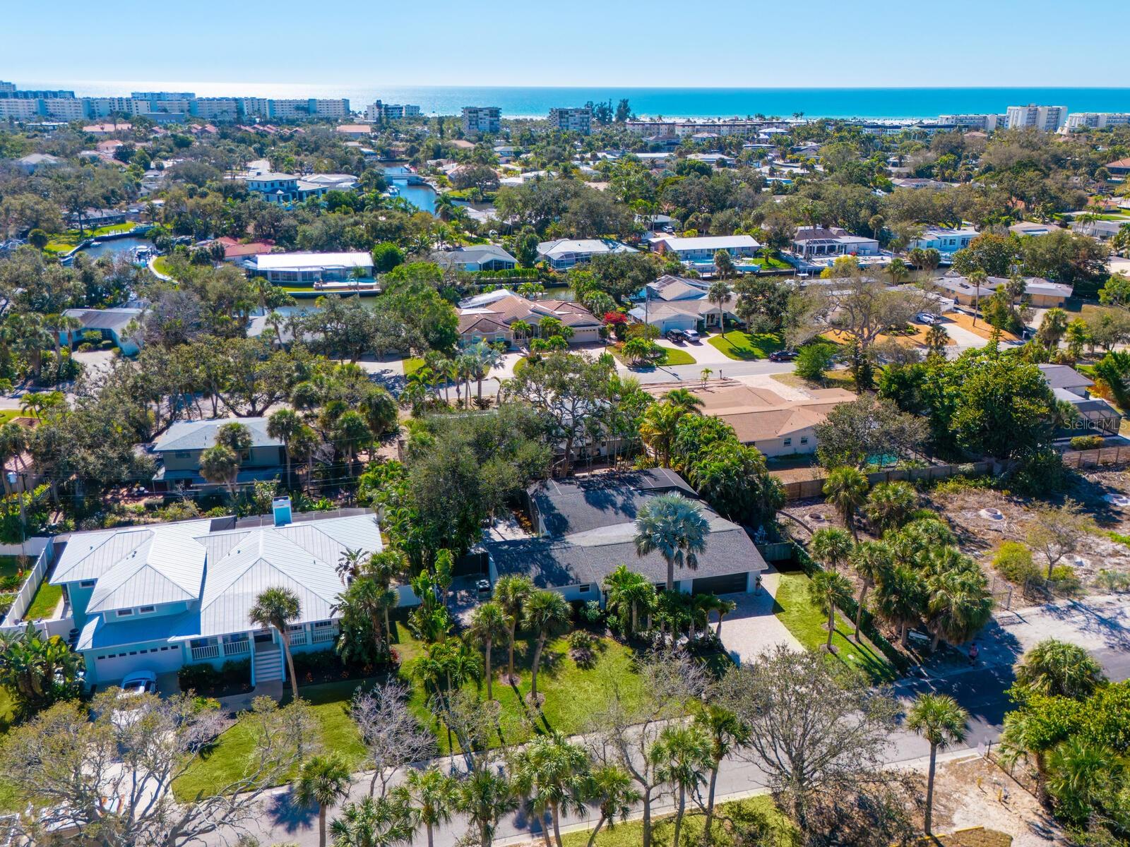 1002 GLEBE LN, SARASOTA, FL, 34242