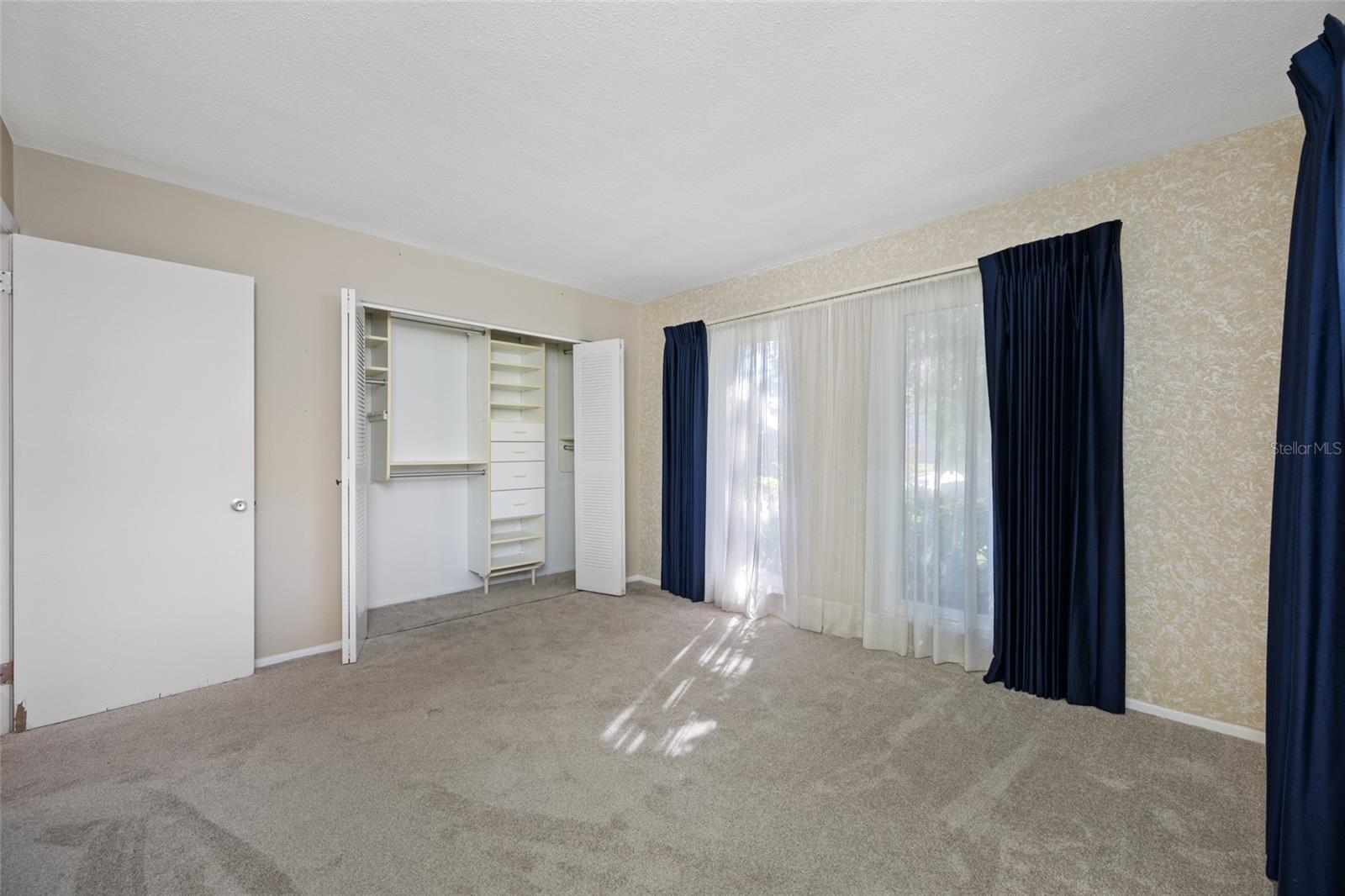 TB8467916 Property Photo