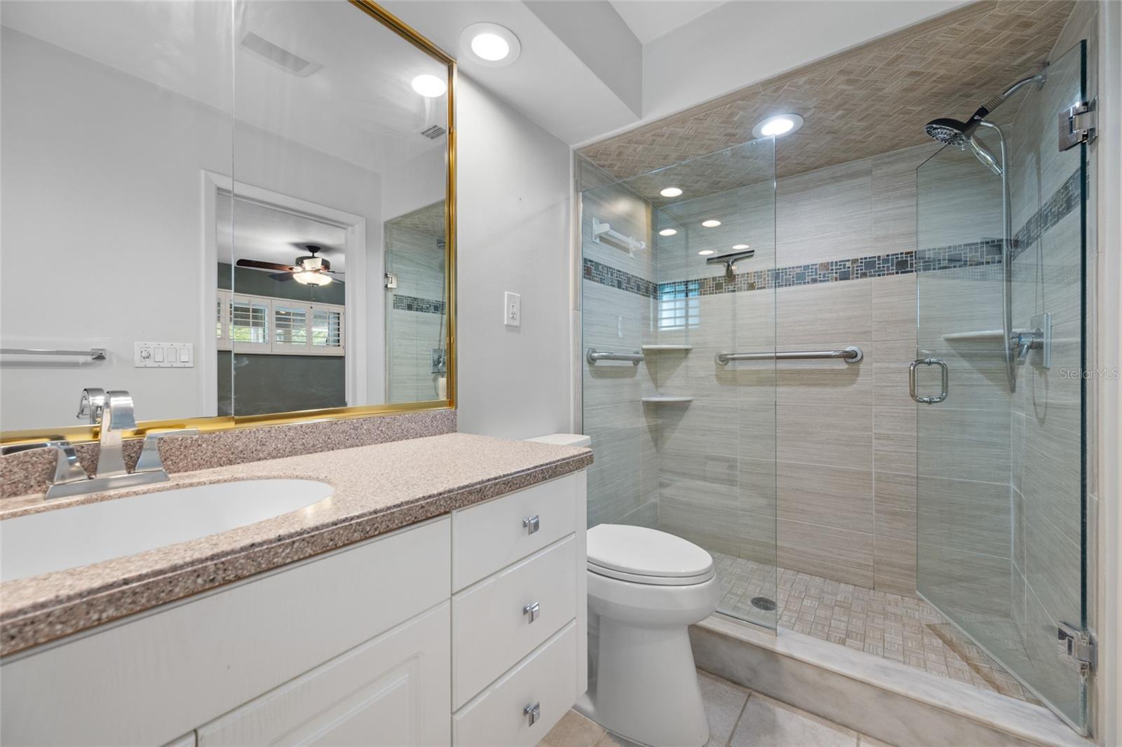 TB8467916 Property Photo