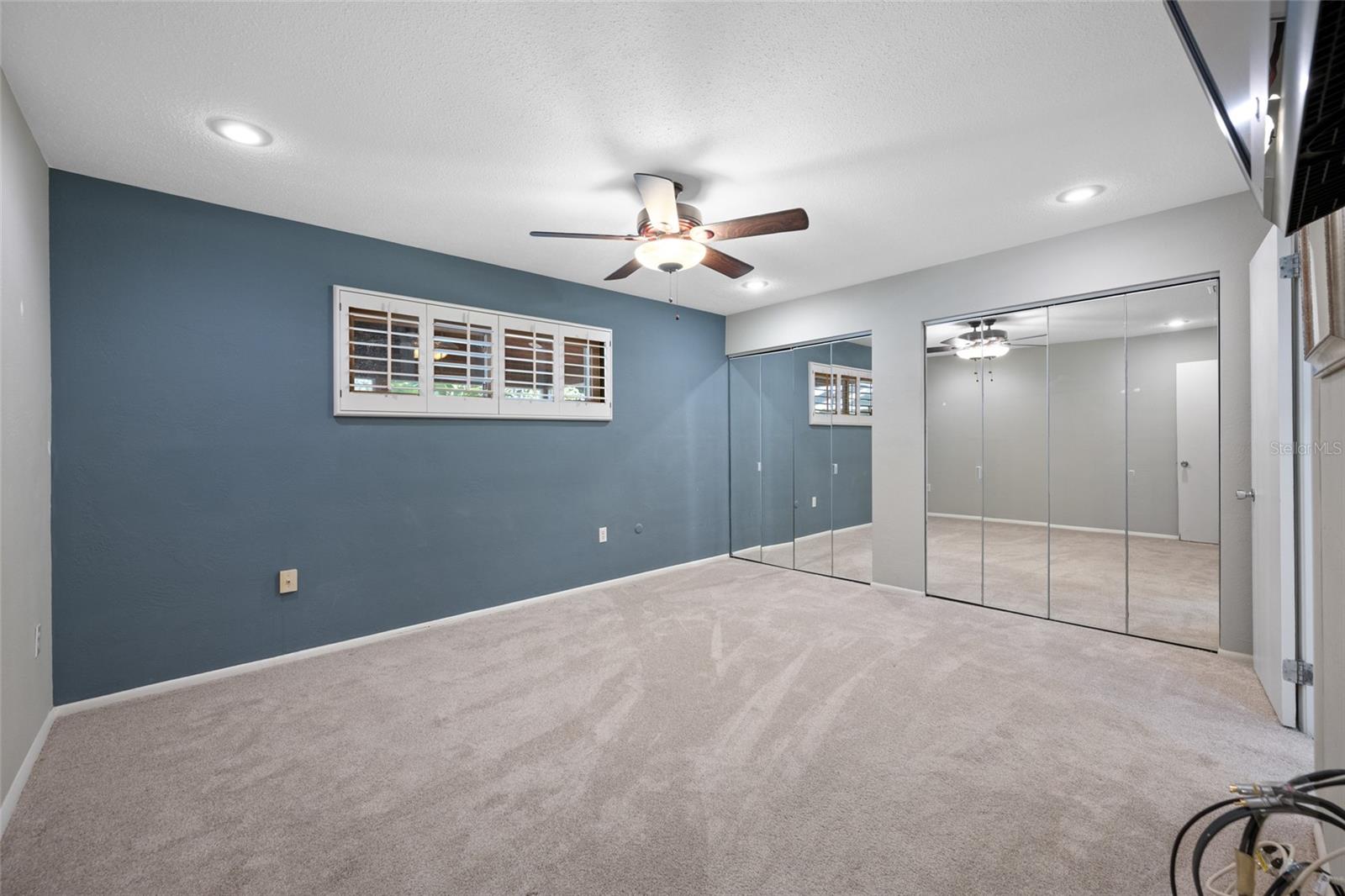 TB8467916 Property Photo