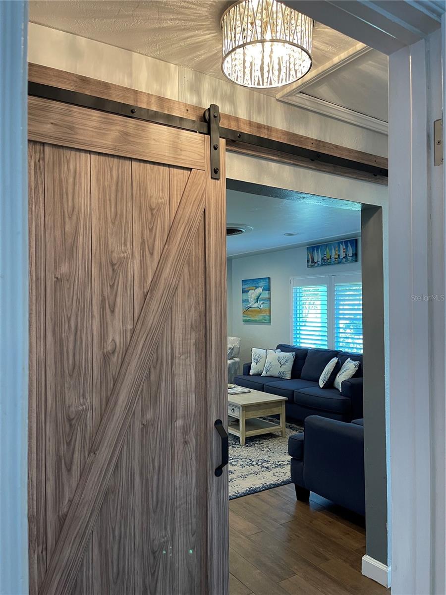 1329 ROYAL PALM DR S, ST PETERSBURG, FL, 33707