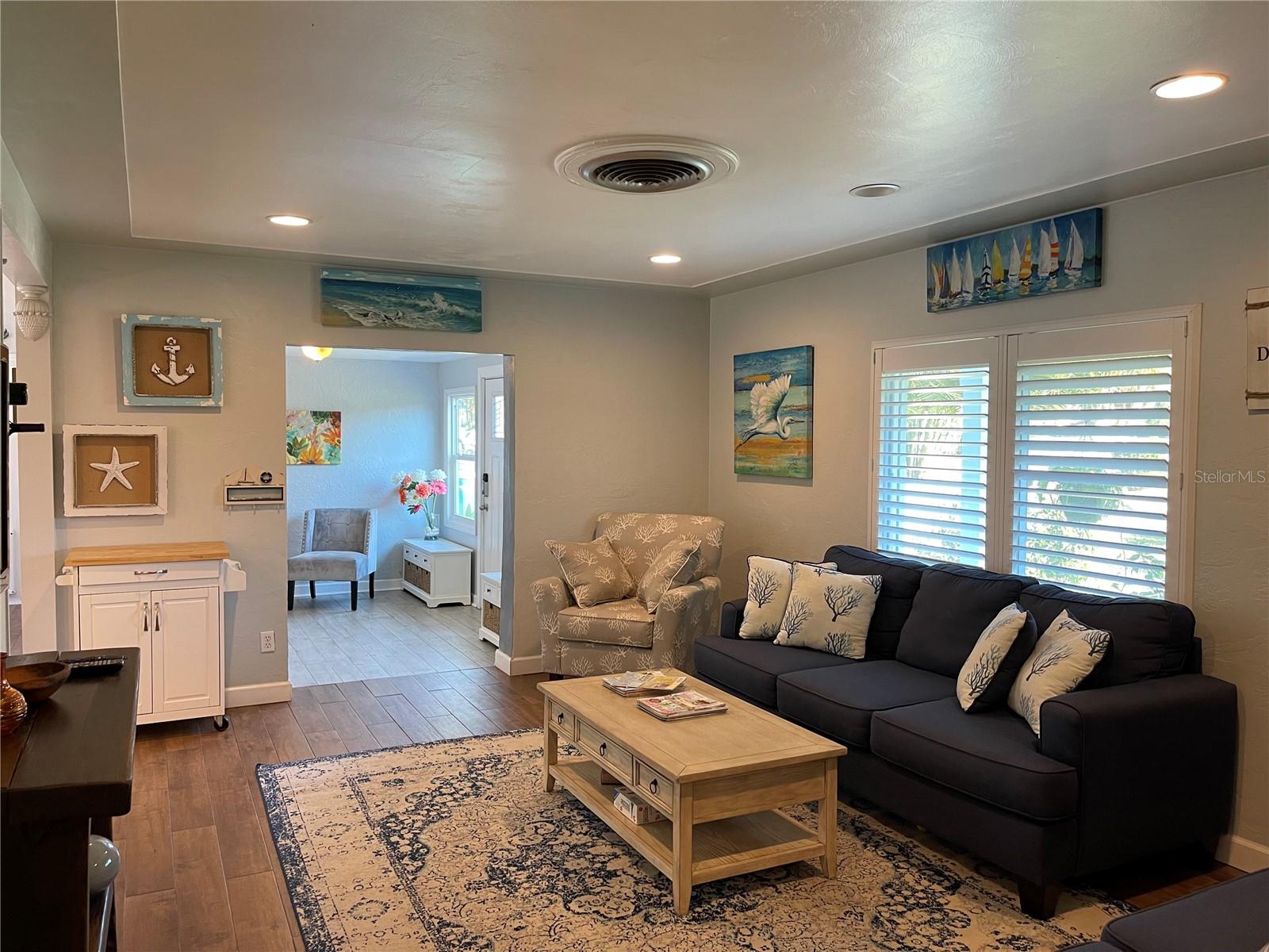 1329 ROYAL PALM DR S, ST PETERSBURG, FL, 33707