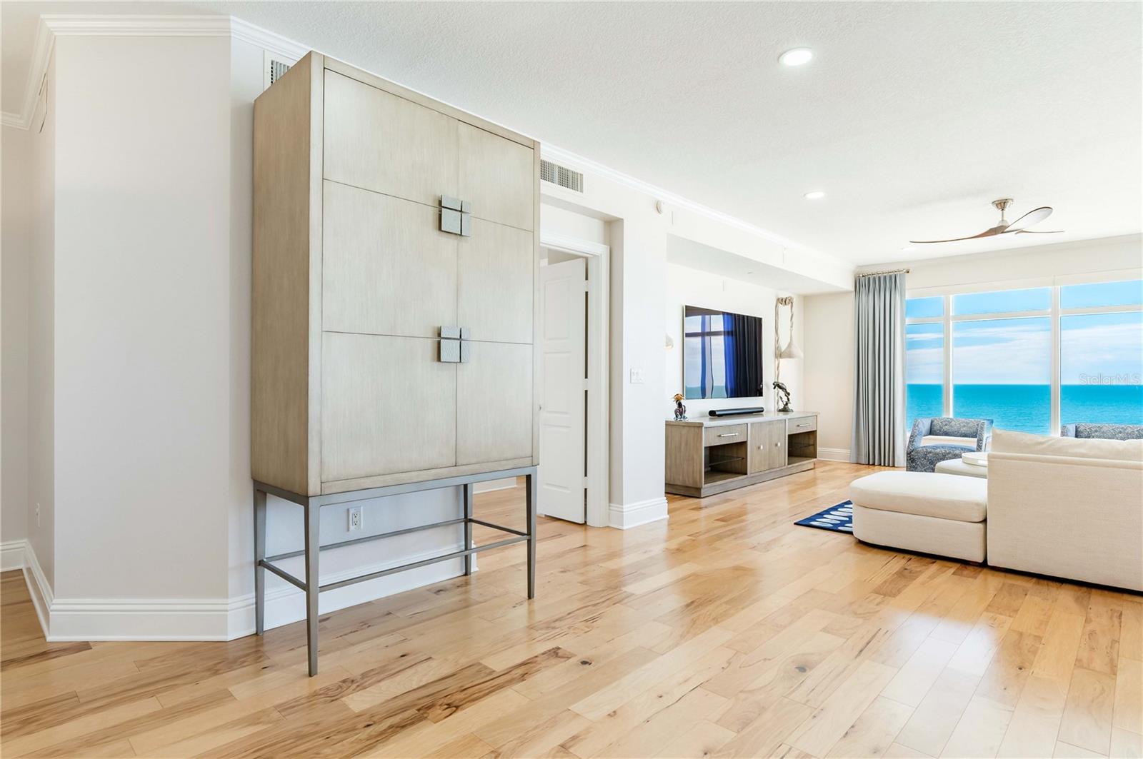 TB8467929 Property Photo