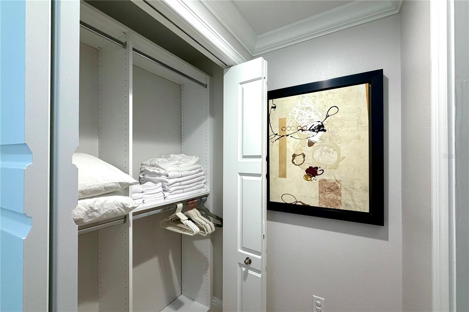 TB8467929 Property Photo