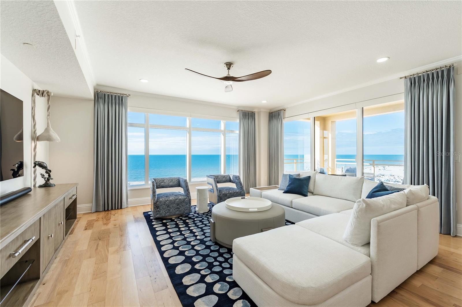 TB8467929 Property Photo