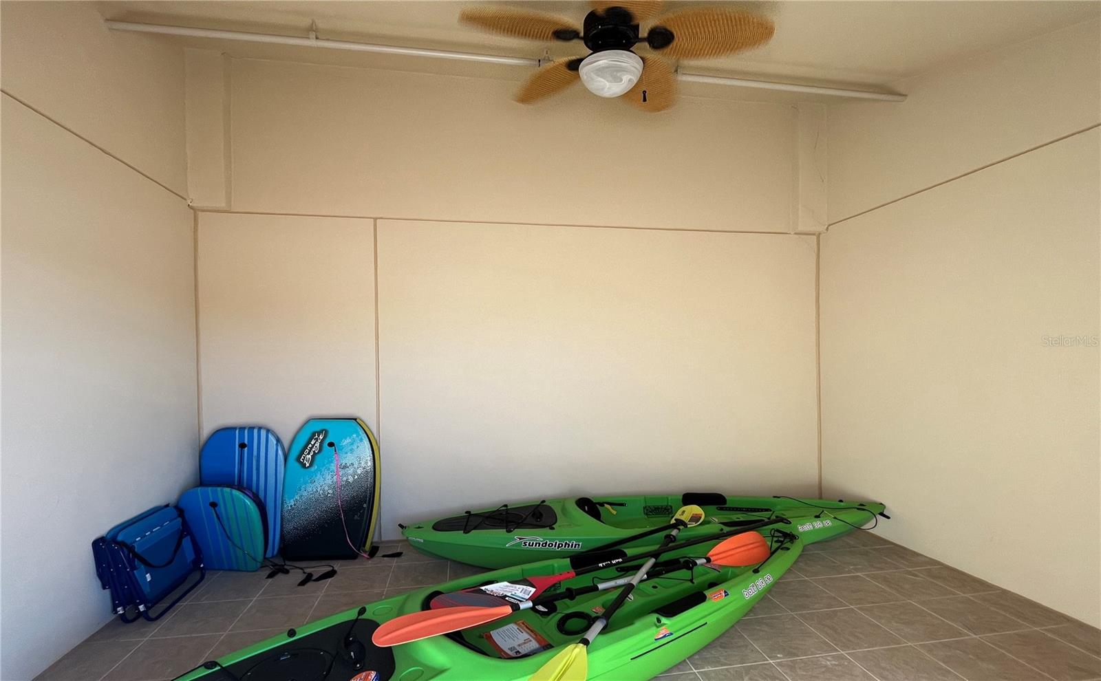 TB8467929 Property Photo