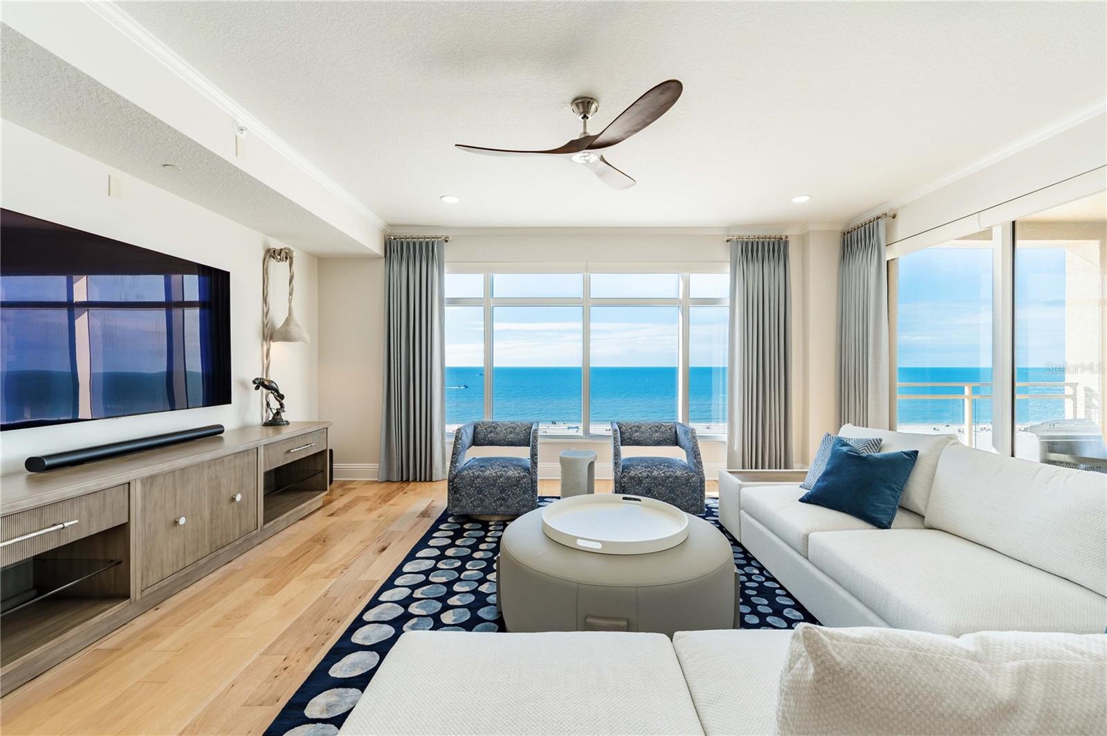 TB8467929 Property Photo