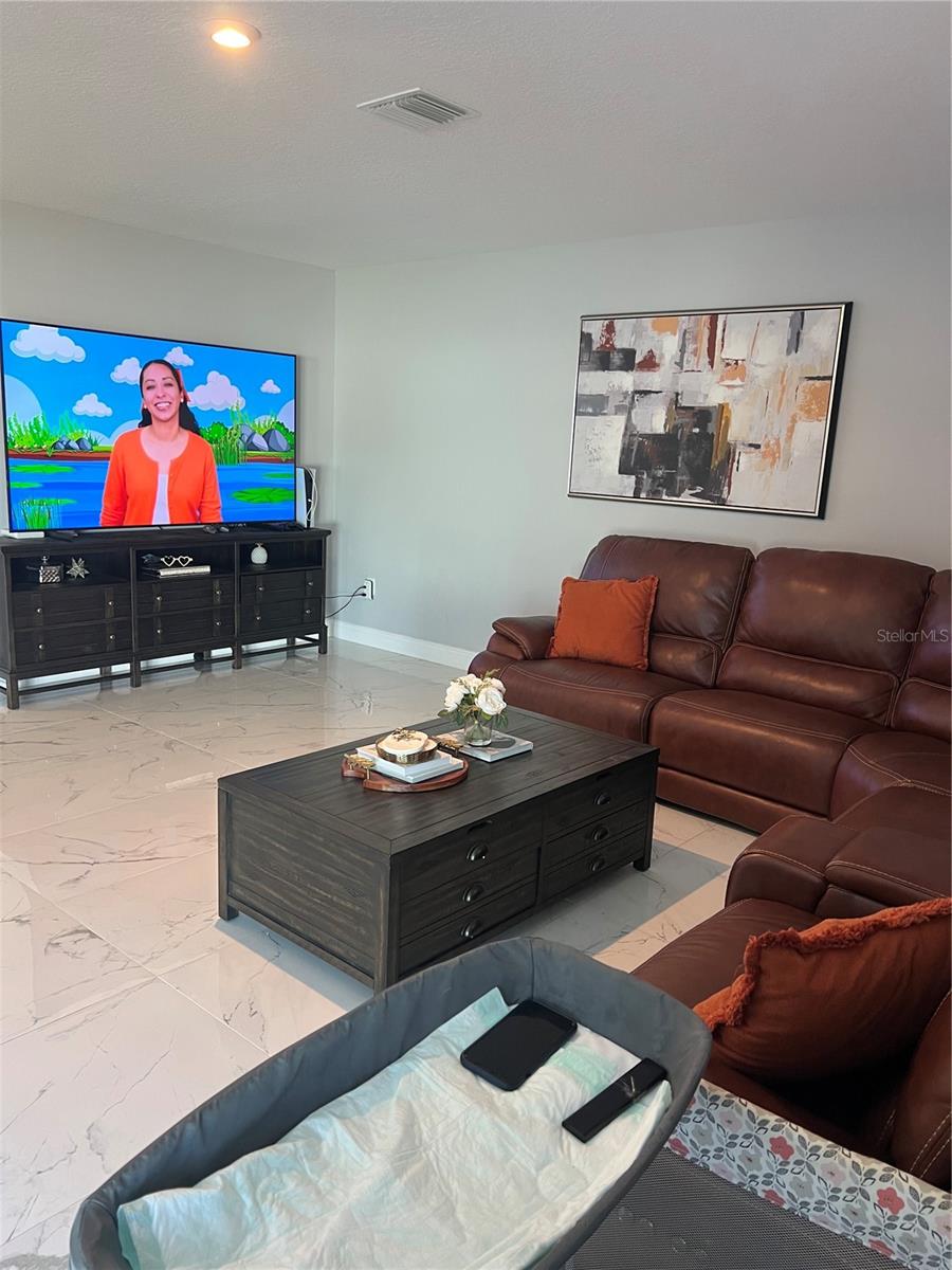 206 AMBER WAY, KISSIMMEE, FL, 34758