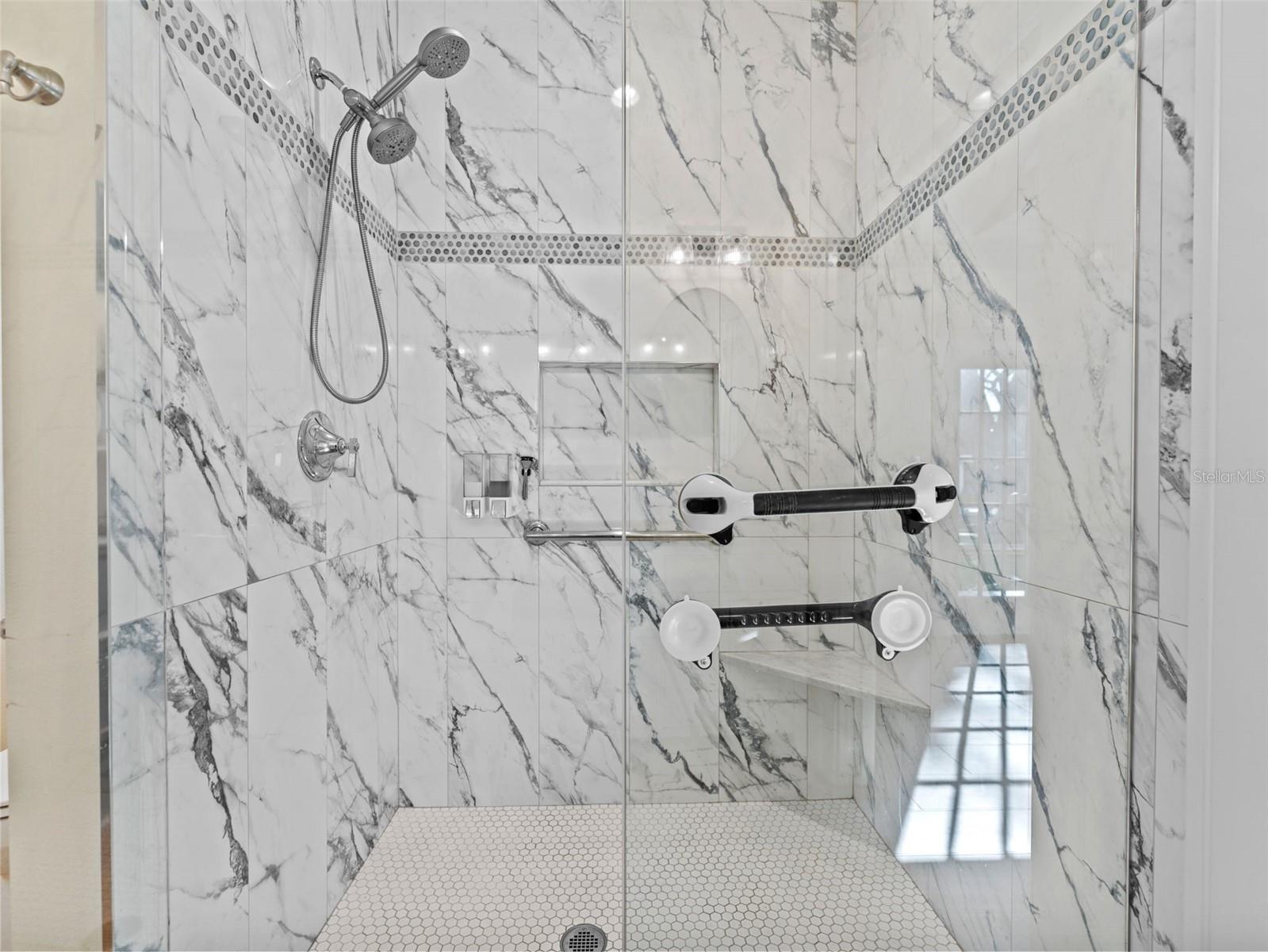 Primary en-suite shower