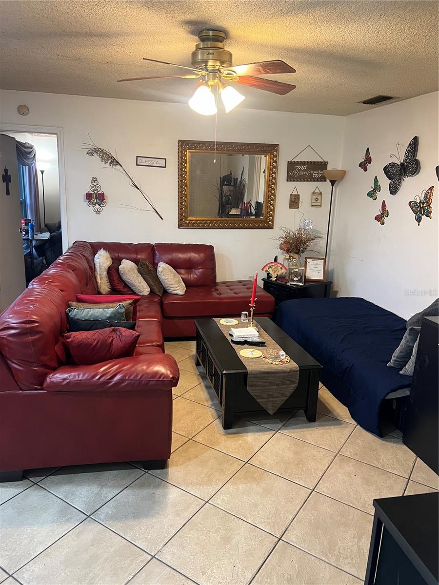 437 HUNTER CIR, KISSIMMEE, FL, 34758