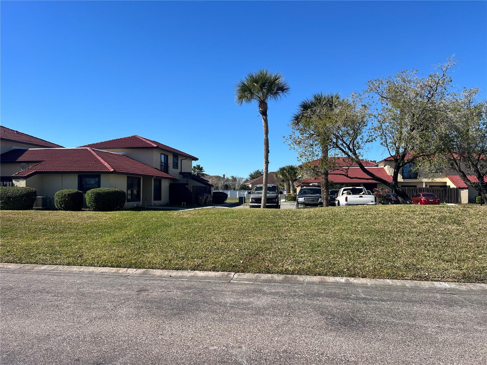 437 HUNTER CIR, KISSIMMEE, FL, 34758